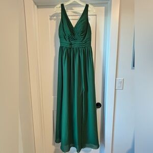 Beautiful forest green bridesmaid/prom dress. Chiffon. Size 10. Christina Wu.